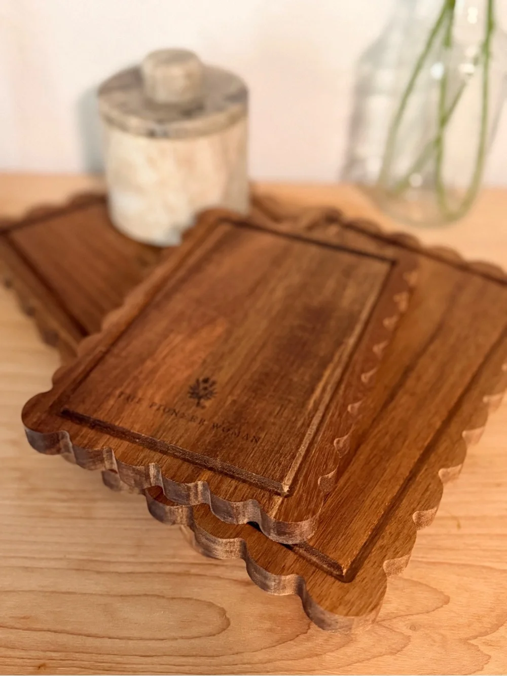 The Pioneer Woman Wood Scalloped Serving & Cutting Board Set - Warm Brown